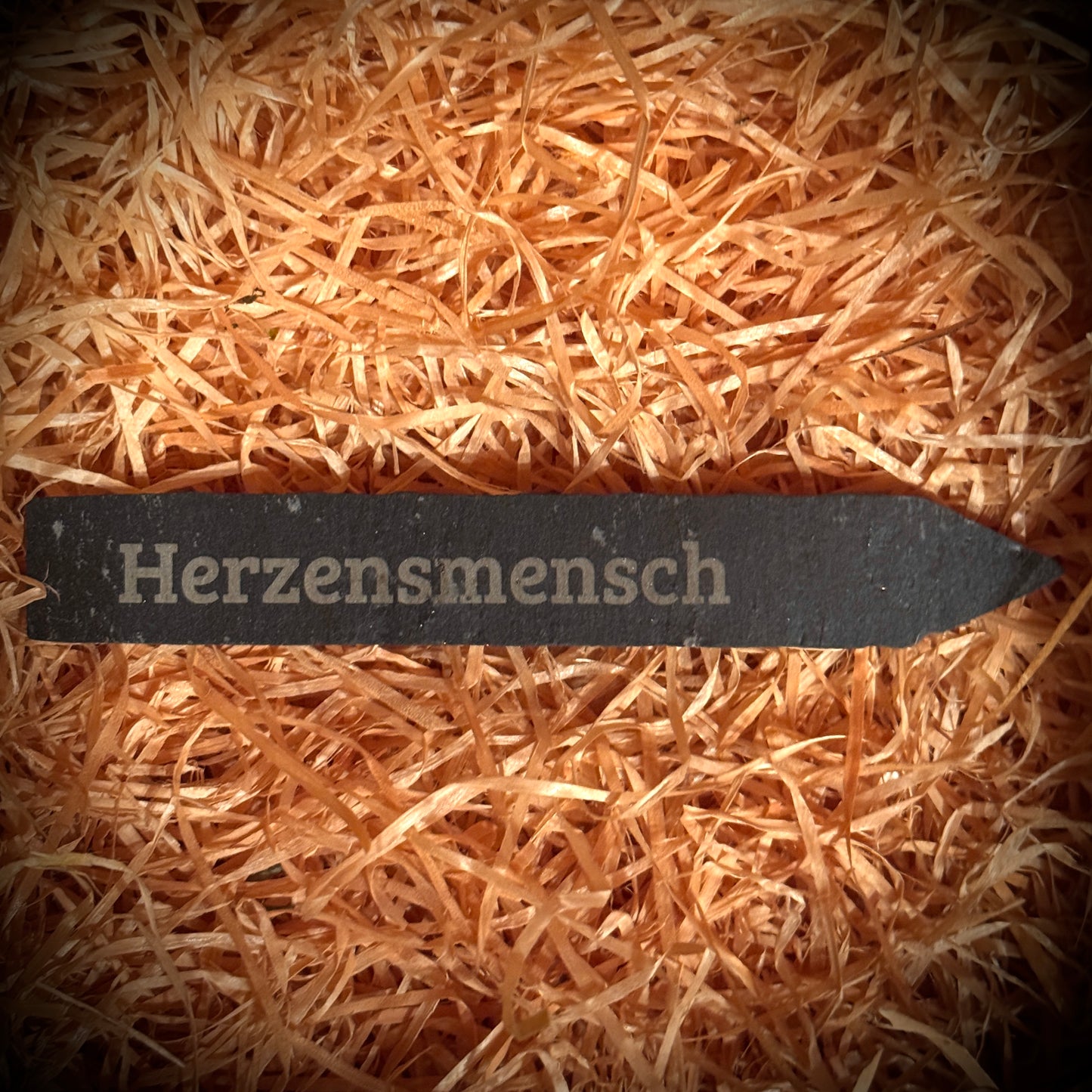 Schieferstecker mit Lasergravur „Herzensmensch“ als Geschenk für Garten und Blumentopf